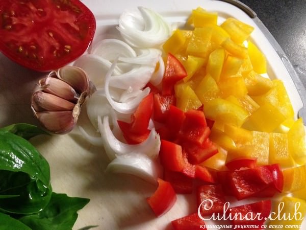 Зеленые фетучини с овощами (вегетарианский)
