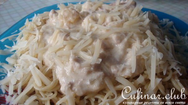 Спагетти с курицей в соусе из цветной капусты