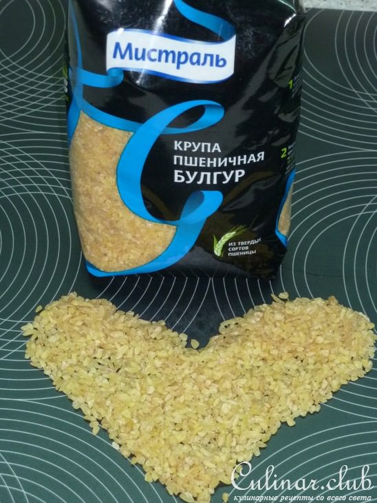Фаршированные куриные голени с малиновым соусом