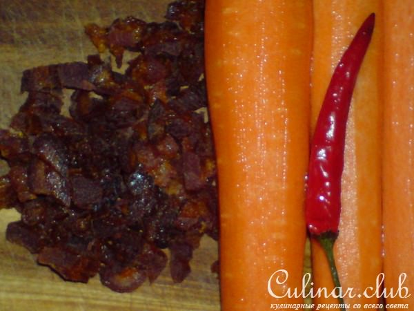 Куриные окорочка,фаршированные курагой,брусникой,чили и морковью