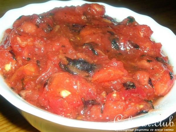 Цыпленок по-мэрилендски с соусом из помидоров конкассе