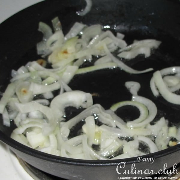 Индейка с кускусом и томатным соусом