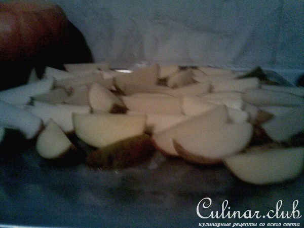 Курица запеченая в остром соусе с картошкой
