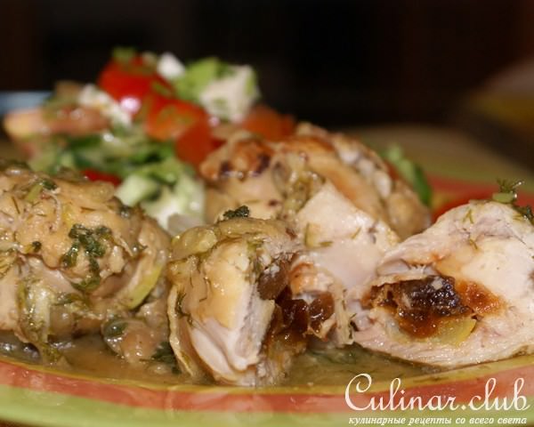 Курица с лимоном, изюмом и мятой