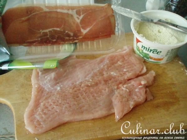 Крученики пикантные из индюшатины