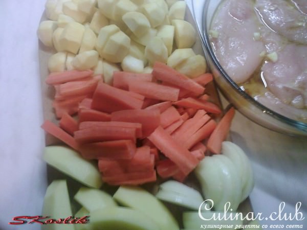 Куриная грудка с репкой и другими овощами