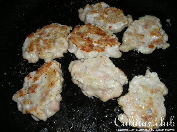 Котлетки куринные.