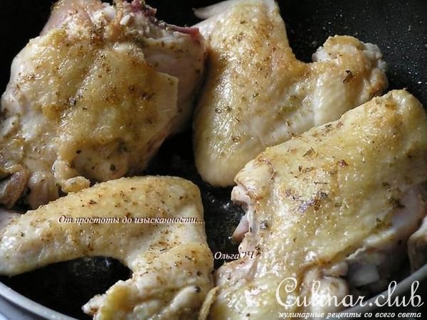Курица с тыквой, шампиньонами и майораном (в мультиварке)