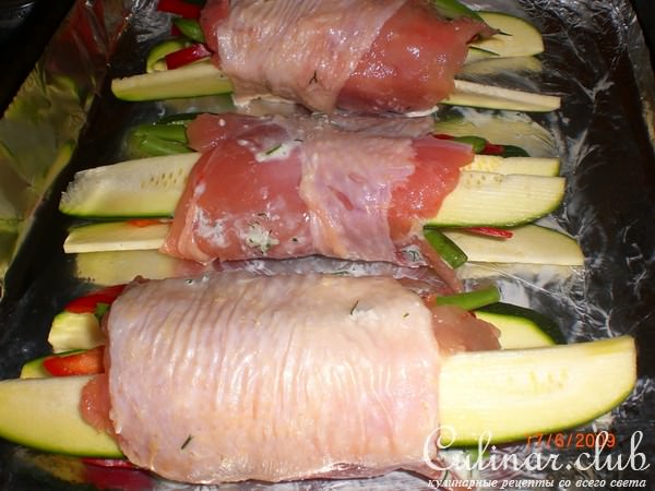 Курица с овощами и цацики дипом