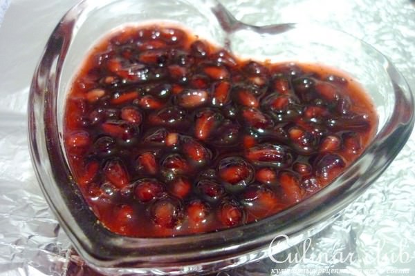 Нежная курочка по-итальянски с рисом и гранатовым соусом
