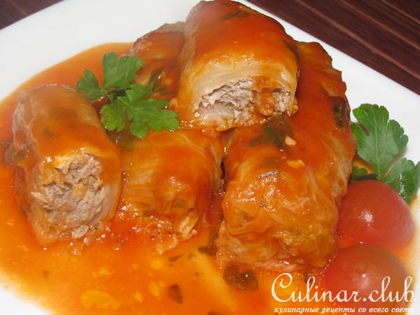 Голубцы с мясом птицы под Неаполитанским соусом