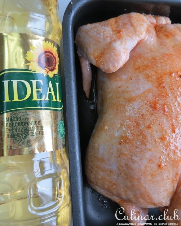 Золотая курочка, фаршированная сырными роллами из блинов