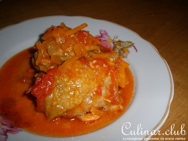 Тушеная курочка в овощах.