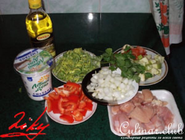 Паприкаш с курицей в сметане