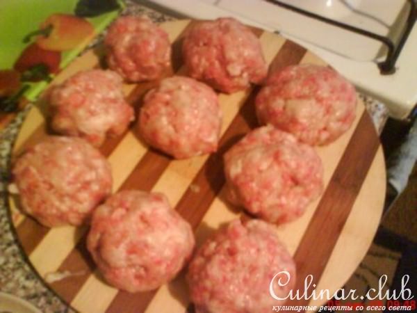 Просто котлетка с начинкой.(возможно вариант)