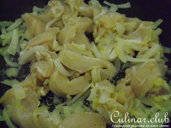 Куриная грудка с овощами и кунжутом.