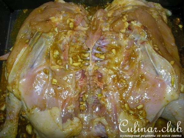 Жареная курочка с печеными яблоками