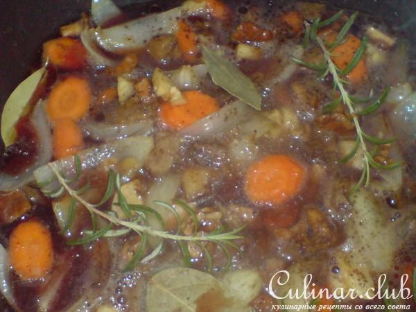 Курица в красном вине(Cog au vin)