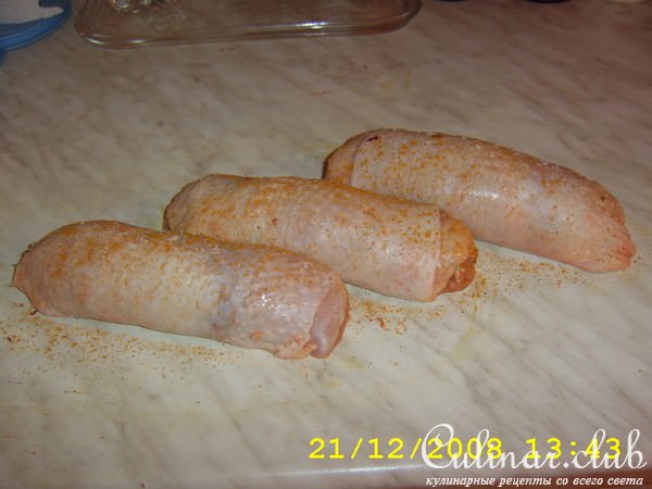 Куриные рулетики с грибной начинкой.