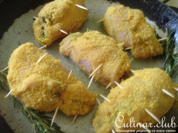 Куриный рулет с ароматом розмарина