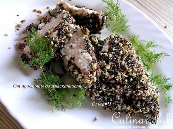 Куриные грудки в ореховой панировке с кунжутом
