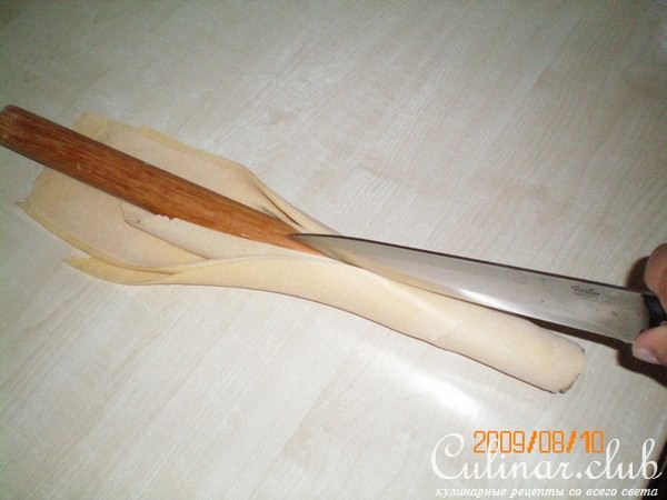 Куринный супчик с домашней лапшой и алычой