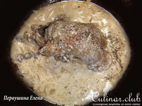Нырок тушеный в сметане