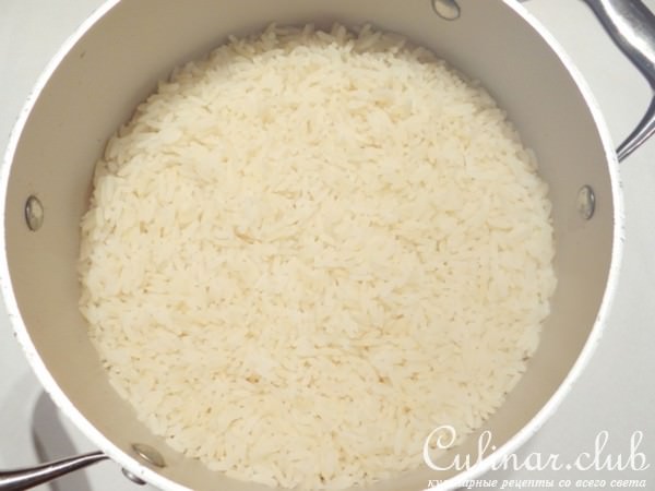 Острый рис с куриным филе по-тайски