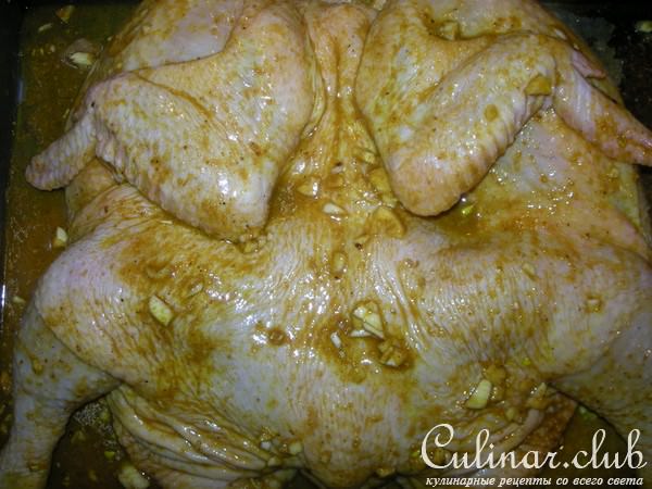 Жареная курочка с печеными яблоками