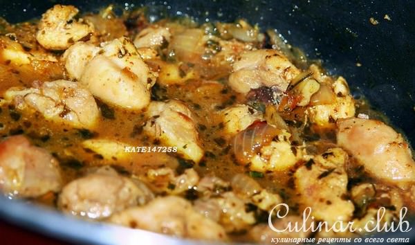 Ароматное куриное соте с айвой