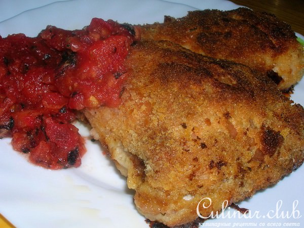 Цыпленок по-мэрилендски с соусом из помидоров конкассе
