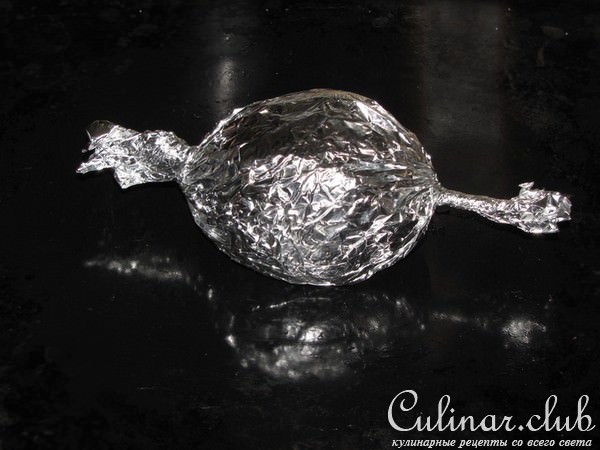 Куриные грудки с айвой и винным соусом