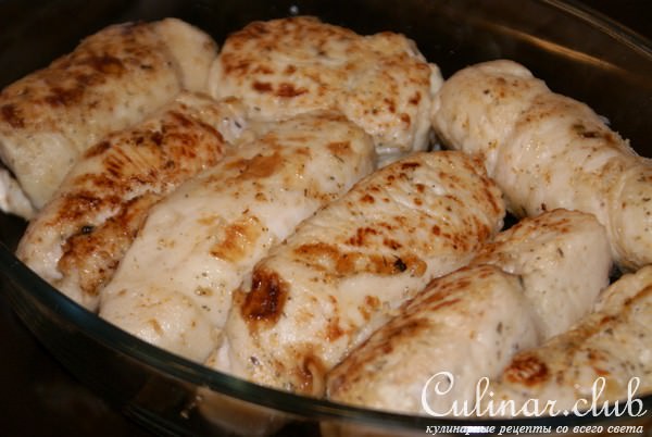Рулетики из курицы с черносливом и сыром