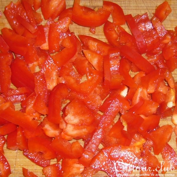 Куриные грудки с репой в сметане