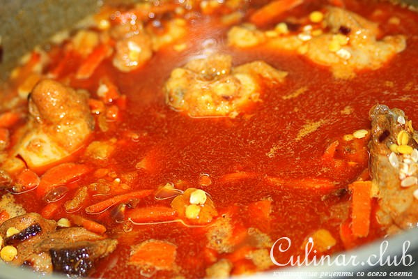 Плов "Золотой петушок" с курагой и чечевицей.