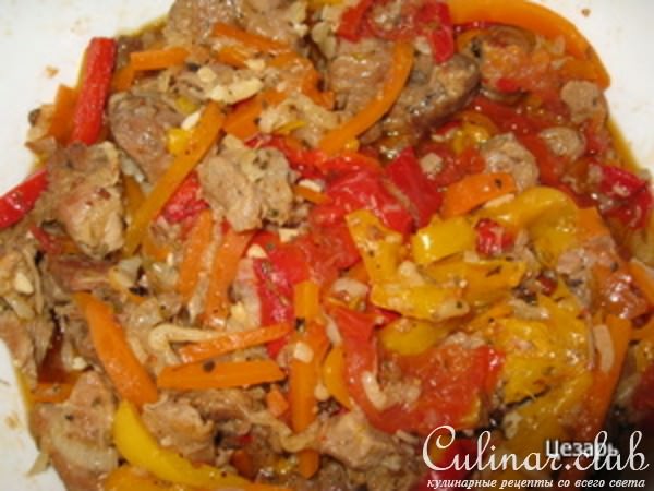 Мясо индейки с овощами. 