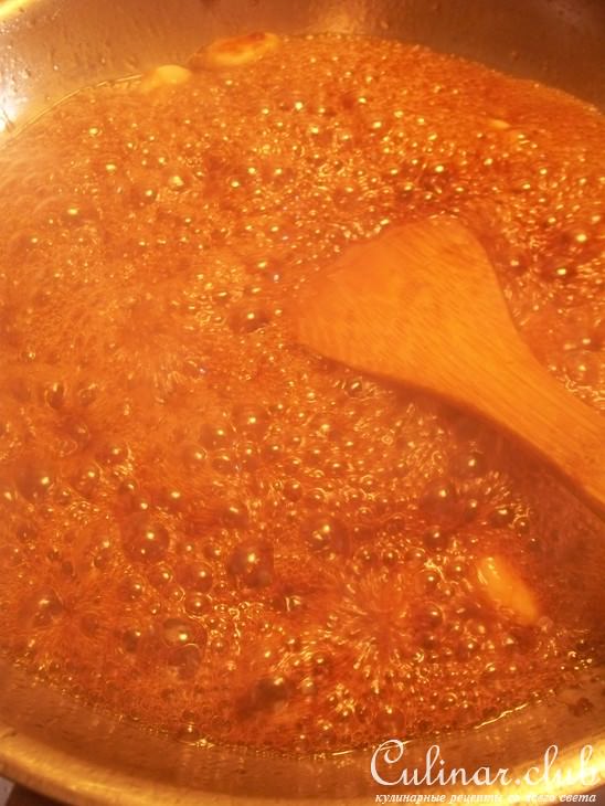 Куриные грудки с ананасами.