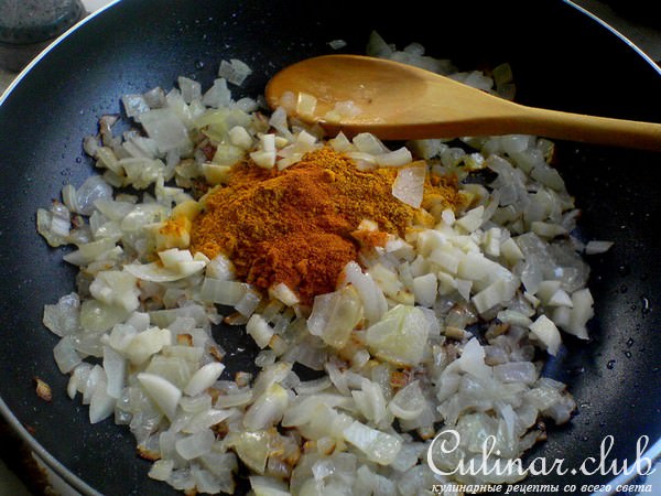 Курица в соусе карри