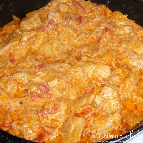 Куриные грудки с репой в сметане