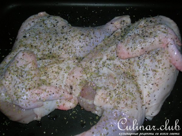 Цыпленок с картофелем запеченный с лимонным соком и орегано в оливковом масле ( Критская кухня)
