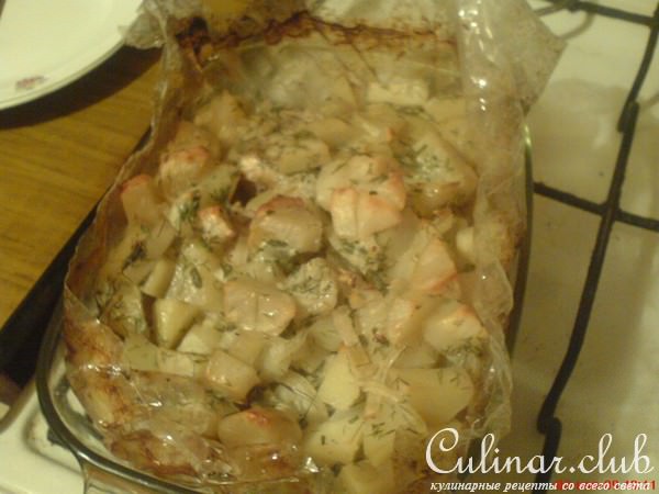 рыба с картофелем, запечённые в рукаве