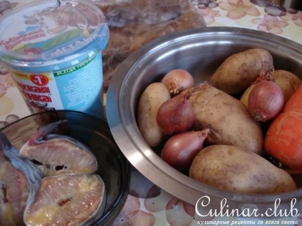 Рагу из осетрины в горшочках