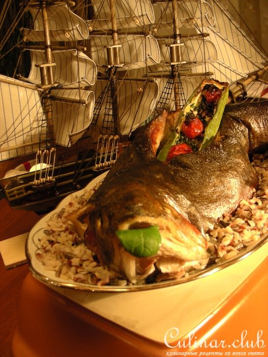 "Коралловый риф" - форель, запечённая с овощами