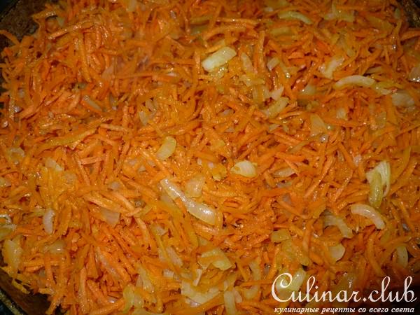 Горбуша с черносливом запечёная под шубой .