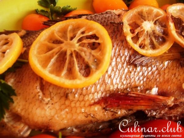 Окунь байкальский, запеченный а-ля натурель.