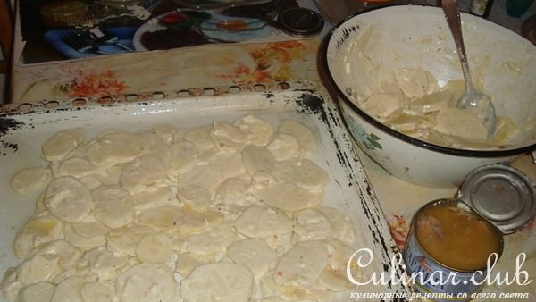 Картофель, запеченный с консервой