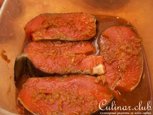 Пряные стейки лосося