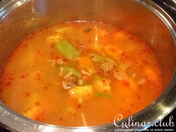 КИСЛЫЙ КАРРИ КАЕНГ СОМ