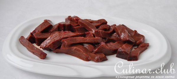 "Beef liver with the mixed garnish". Печень говяжья со смешанным гарниром.