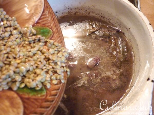 Куриные сердечки с чечевицей 